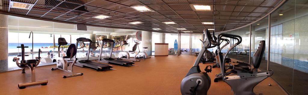 Chateau Beach Resort Kenting Esterno foto The gym at the hotel