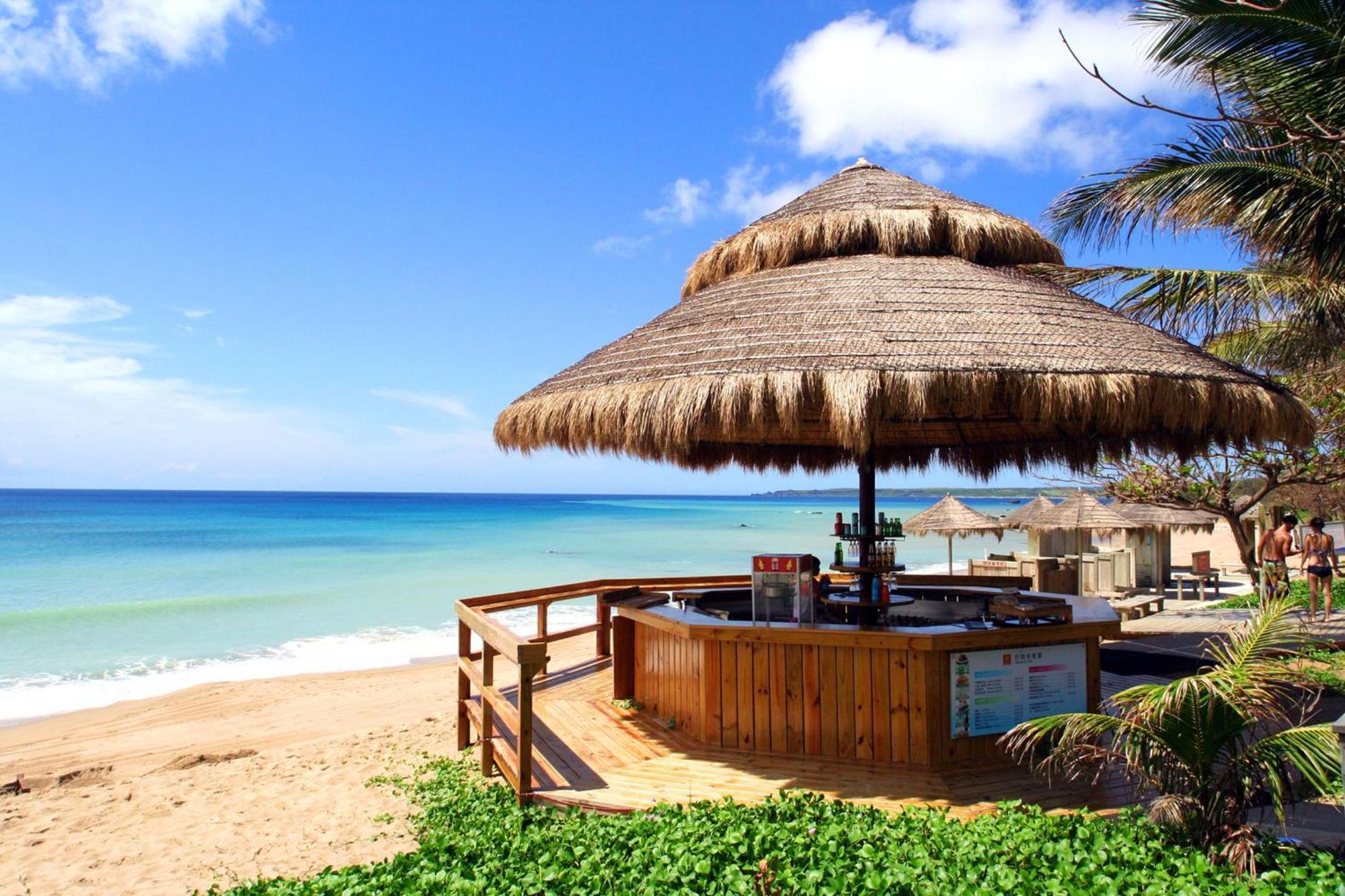 Chateau Beach Resort Kenting Esterno foto Beach bar in Cabo Polonio